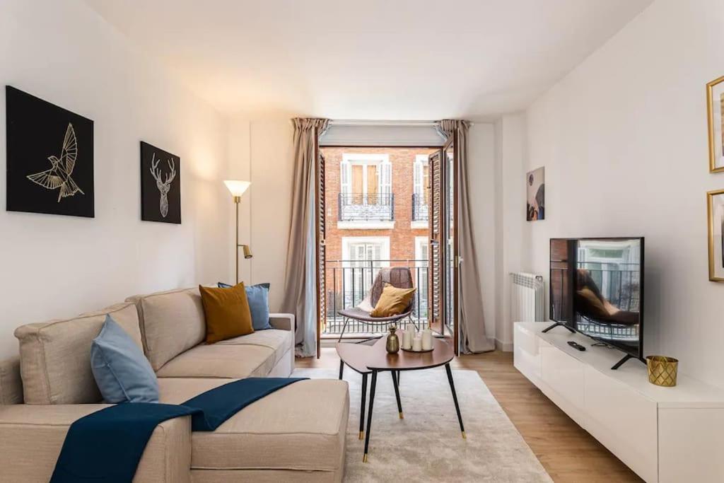 Nice Apartment Near Gran Via Val27 Madrid Kültér fotó